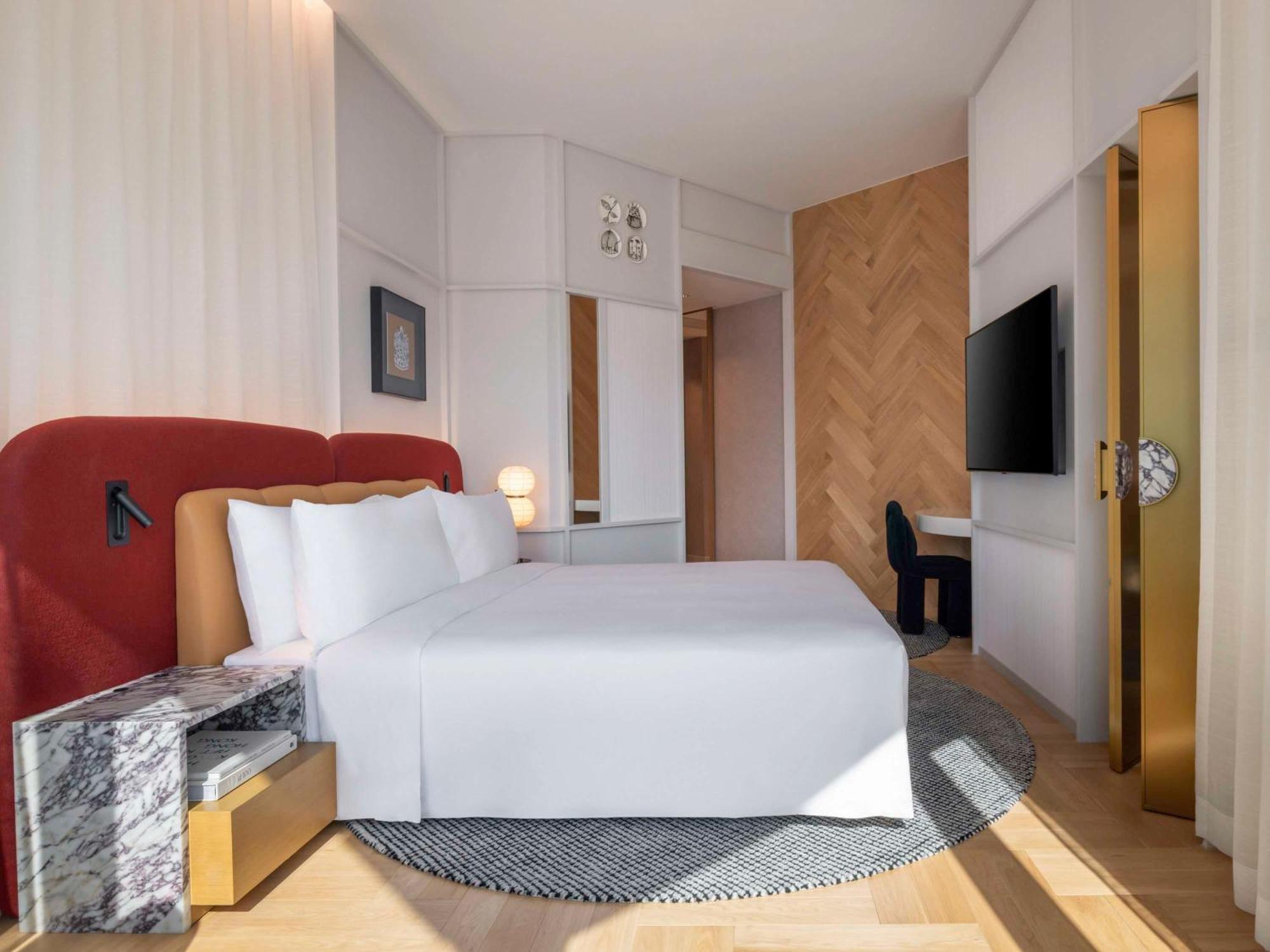 Mondrian Hotel