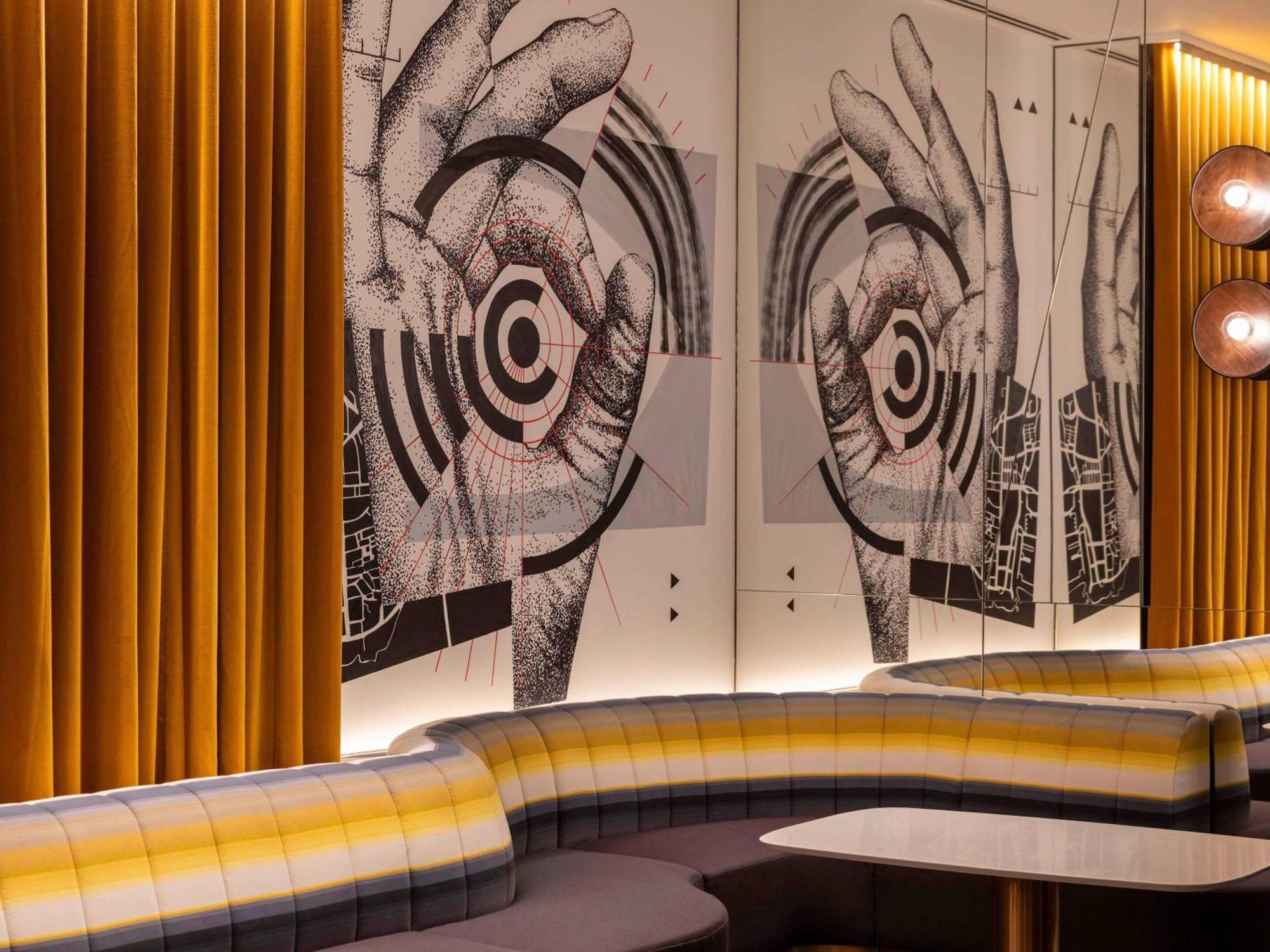 Mondrian 5* Hong Kong